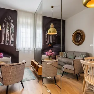 https://ah-design-apartments.primorje-gorskikotar.com