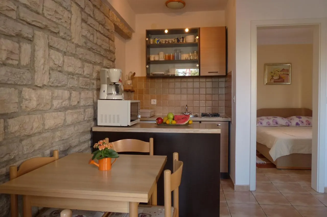 Apartment Petar Sukosan Croatia